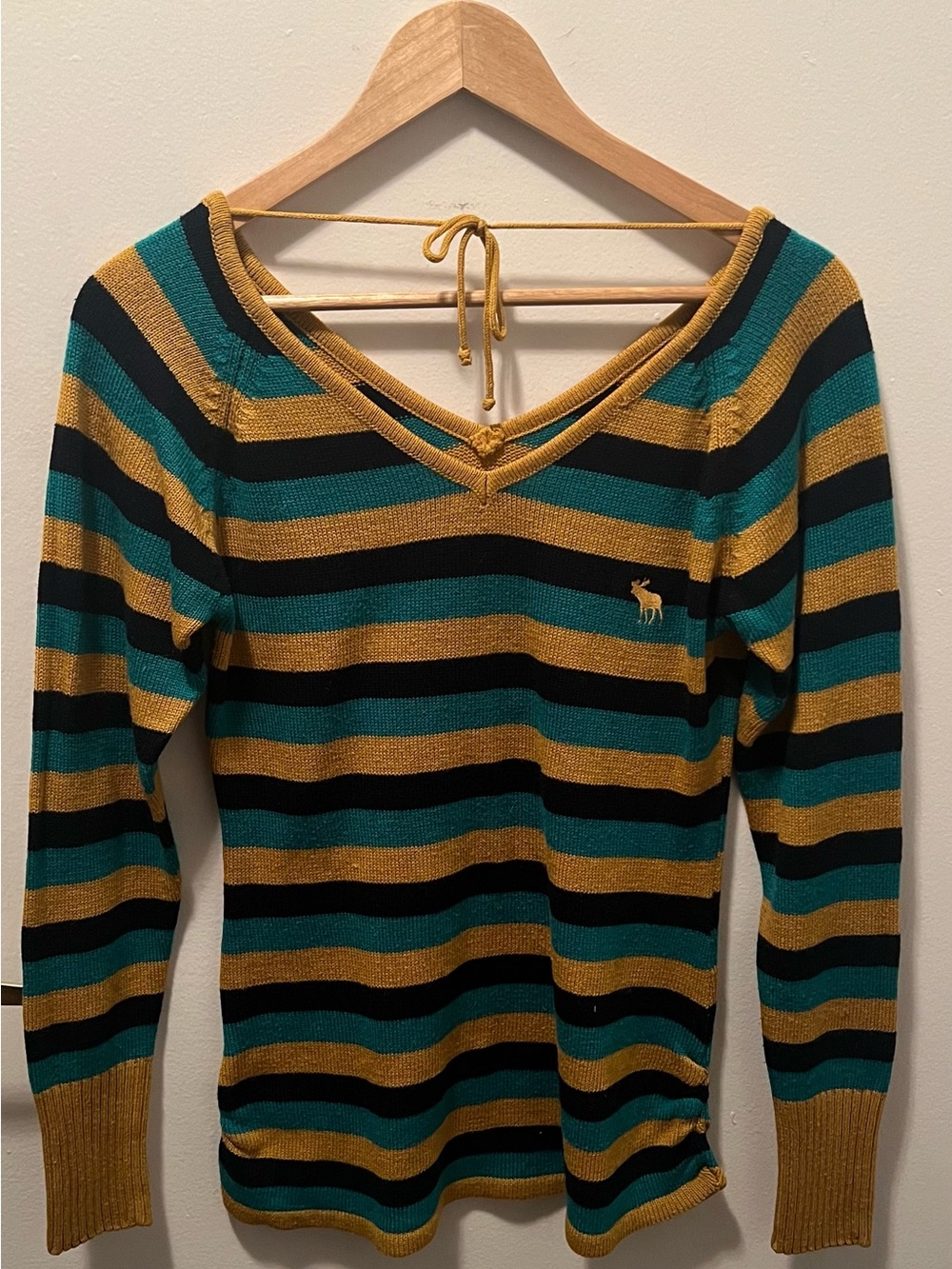 ✨ Vintage Y2K Abercrombie & Fitch Striped Back-Tie Knit Sweater - Size M
